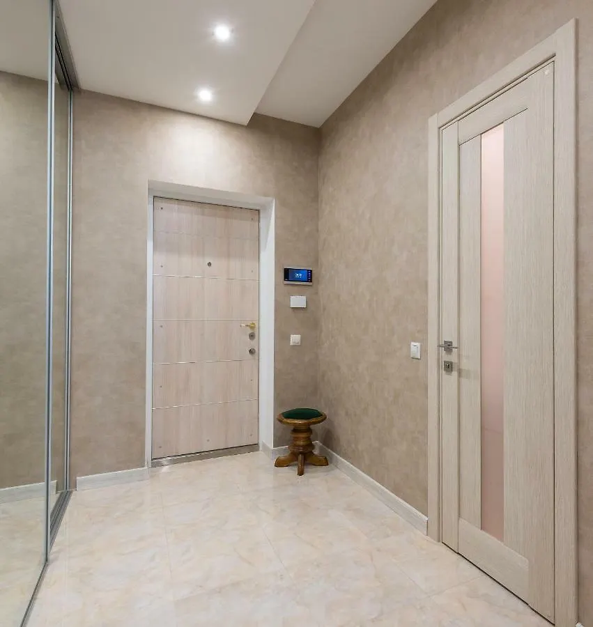 Deluxe Apartment On Belorusskay Street 