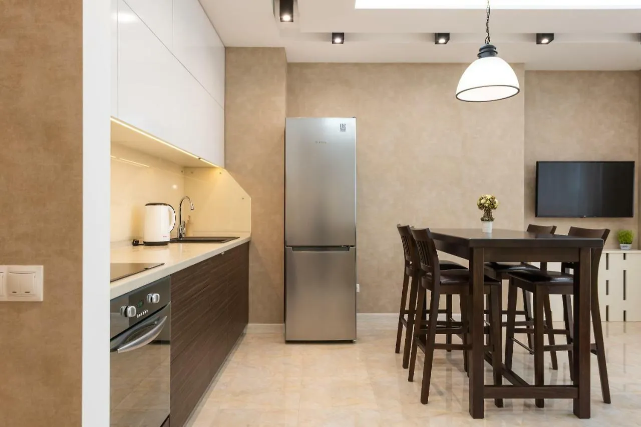 Deluxe Apartment On Belorusskay Street 