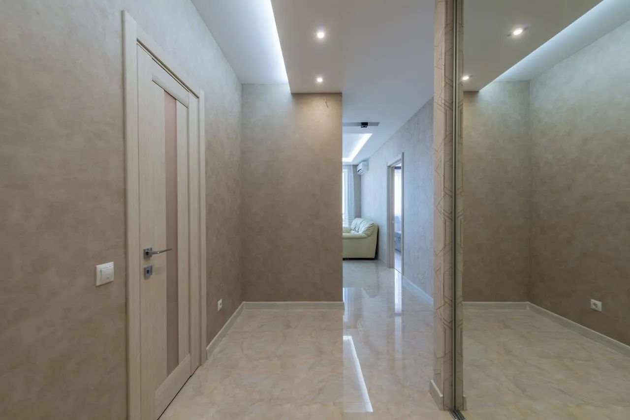 Deluxe Apartment On Belorusskay Street 