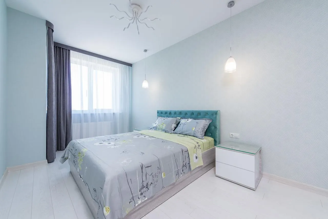 Deluxe Apartment On Belorusskay Street 