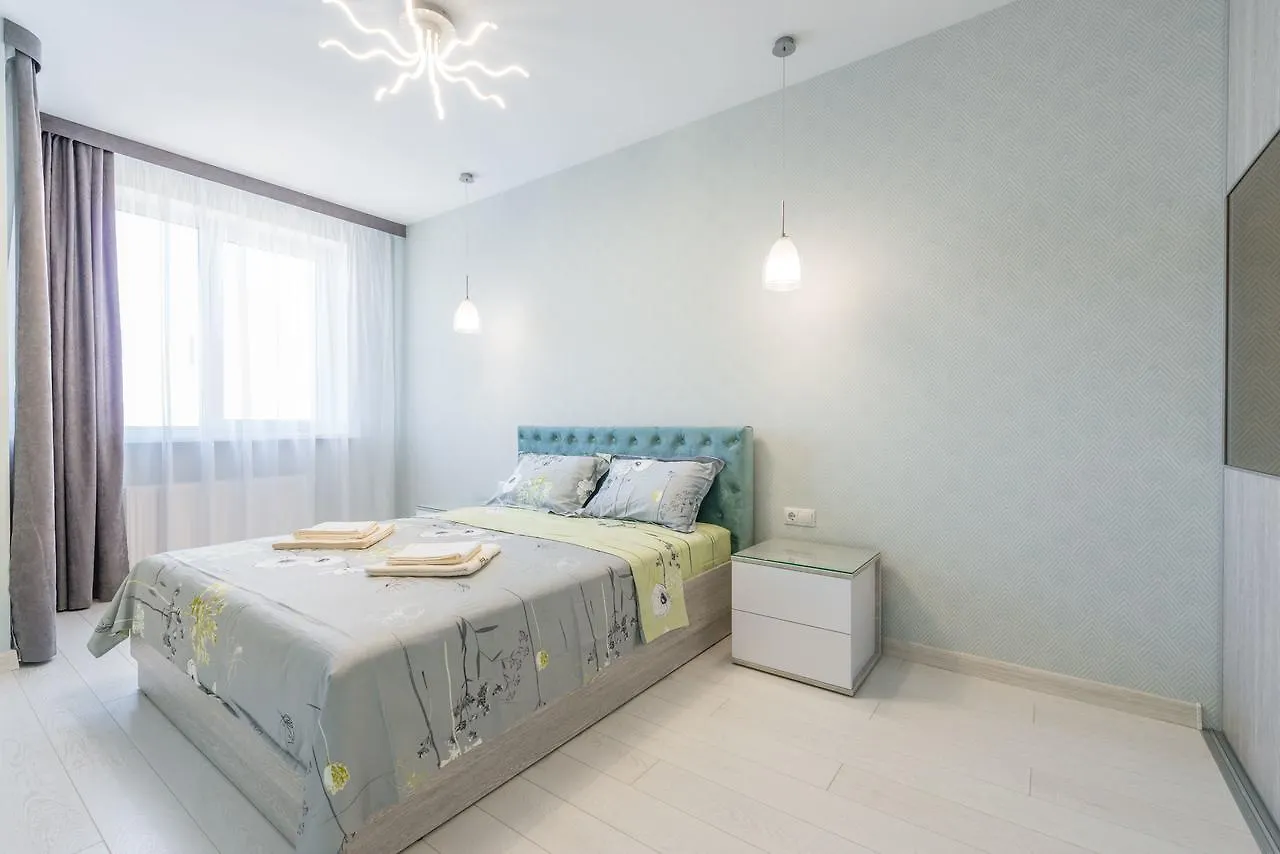 Deluxe Apartment On Belorusskay Street 