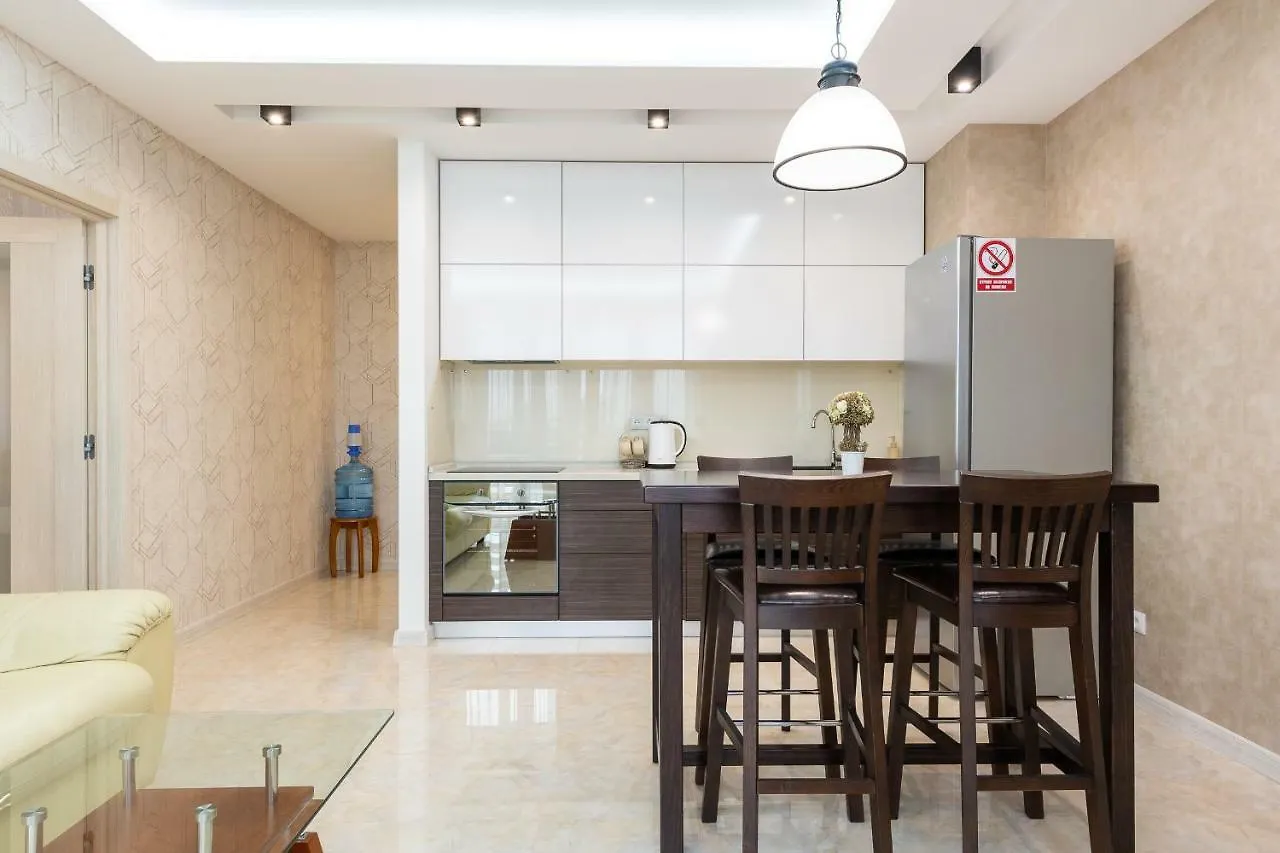 Deluxe Apartment On Belorusskay Street 