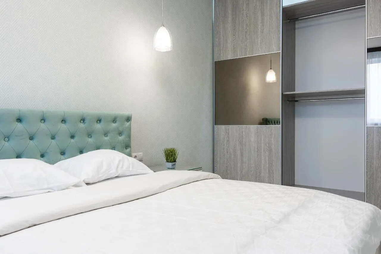 Deluxe Apartment On Belorusskay Street 