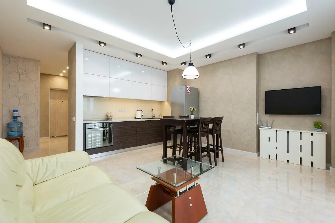 Deluxe Apartment On Belorusskay Street 